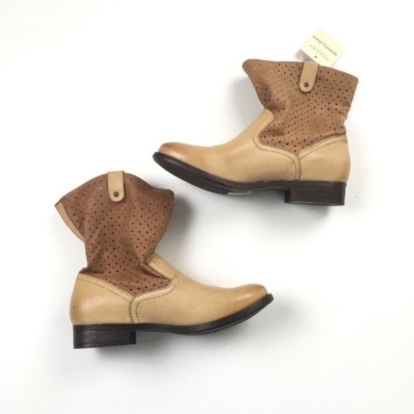 Sonoma Shoes - Sonoma Pherin Memory Foam Tan Ankle Boots Women’s Sz 8 M